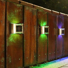 Aplica solara LED Practicpentrucasa, ABS/Policarbonat, rezistenta la apa IP65, 6 LED-uri, pentru perete, trepte, borduri, terasa, 1.2V, 600mah, 10 x 6.5 cm, doua moduri de prindere, lumina multicolora, gri