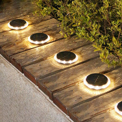 Lampa solara LED tip spot pentru gradina Practicpentrucasa, 8 LED-uri, material ABS si Policarbonat, baterie 1.2V, 600mah, 12 x 13.5 cm, alb cald