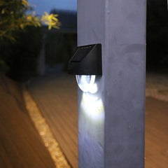 Aplica solara LED Practicpentrucasa, ABS/Policarbonat, rezistent la apa IP65, 1 LED, pentru gradina, casa, balcon, terasa, 1.2V, 600mah, 8.8 x 8.5 cm, alb rece