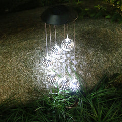 Lampa solara de tip decoratiune pentru gradina, Practicpentrucasa, model clopotel de vant,  alb cald