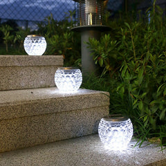 Lampa solara LED tip Glob cristal pentru gradina/trepte/terasa Practicpentrucasa, rezistent la apa IP65, 10 x 9.5 cm, 1.2V, ABS, 600mAh, alb rece