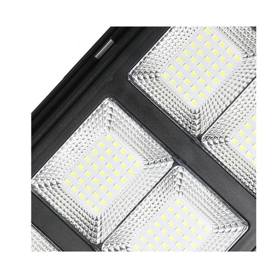 Lampa solara stradala Practicpentrucasa, cu telecomanda, senzor de miscare si lumina, suport prindere, 135 LED-uri, IP65, ABS, 8AH, 100W, temperatura culoare 6500K, 48.5x22x6.8 cm, autonomie 10-12 ore, negru