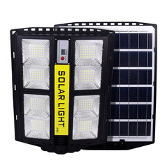 Lampa solara stradala Practicpentrucasa, cu telecomanda, senzor de miscare si lumina, suport prindere, 720 LED-uri, IP65, ABS, 15AH, 500W, temperatura culoare 6500K, 44.5x34.7x6.6 cm, autonomie 10-12 ore, negru